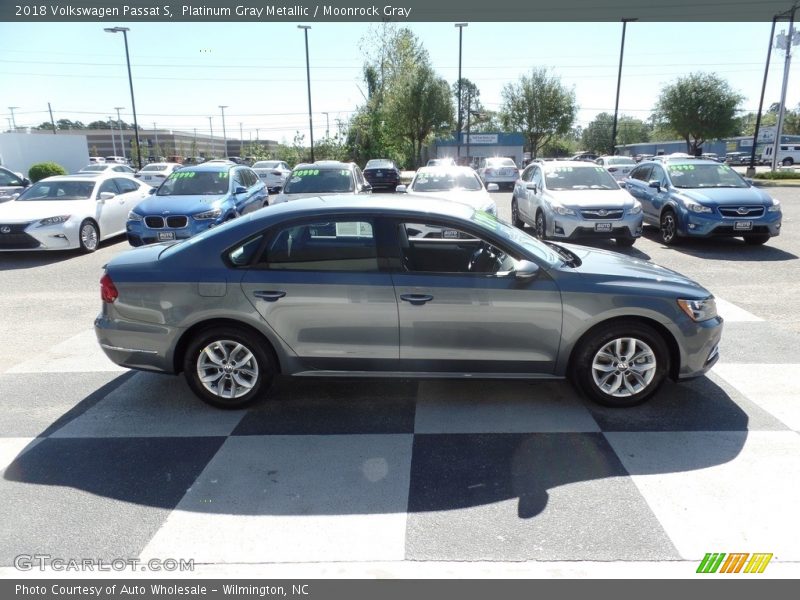 Platinum Gray Metallic / Moonrock Gray 2018 Volkswagen Passat S