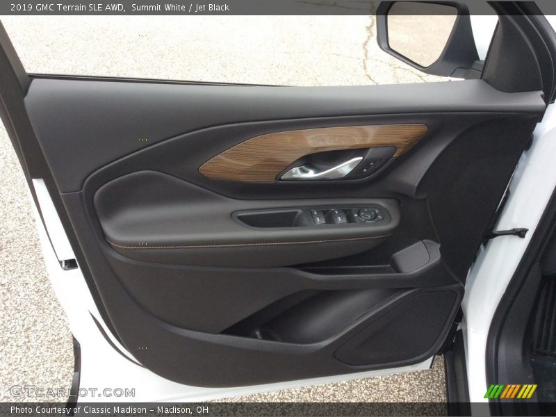 Summit White / Jet Black 2019 GMC Terrain SLE AWD