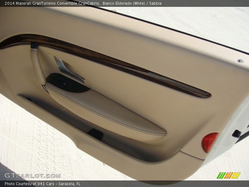 Bianco Eldorado (White) / Sabbia 2014 Maserati GranTurismo Convertible GranCabrio