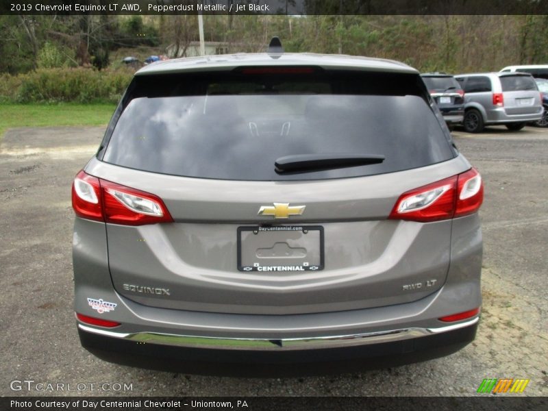 Pepperdust Metallic / Jet Black 2019 Chevrolet Equinox LT AWD