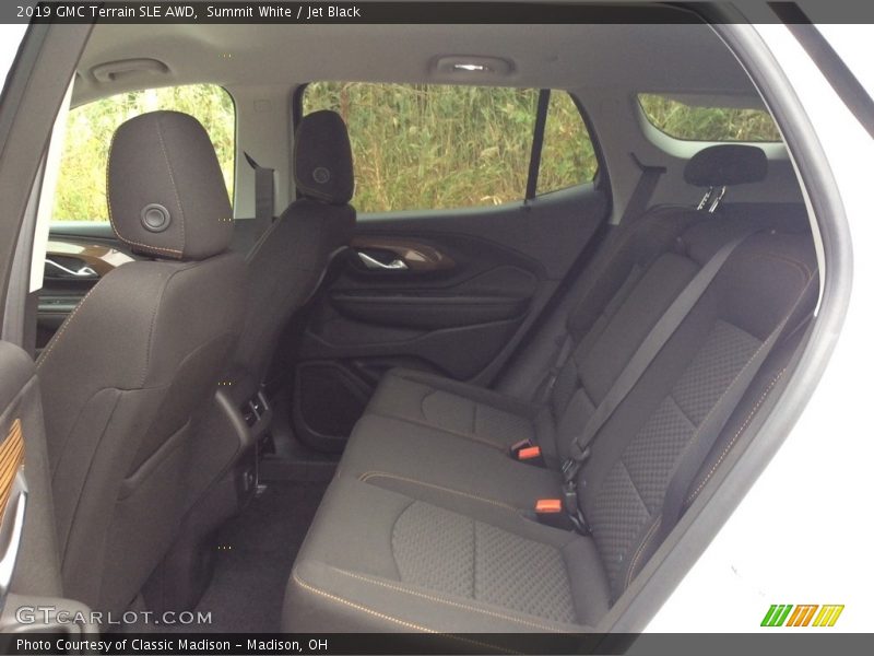 Summit White / Jet Black 2019 GMC Terrain SLE AWD