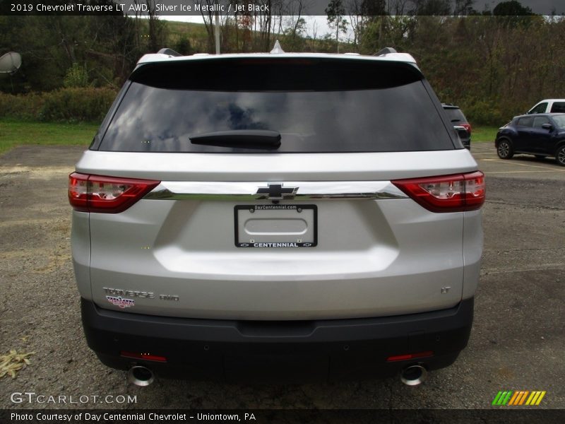 Silver Ice Metallic / Jet Black 2019 Chevrolet Traverse LT AWD