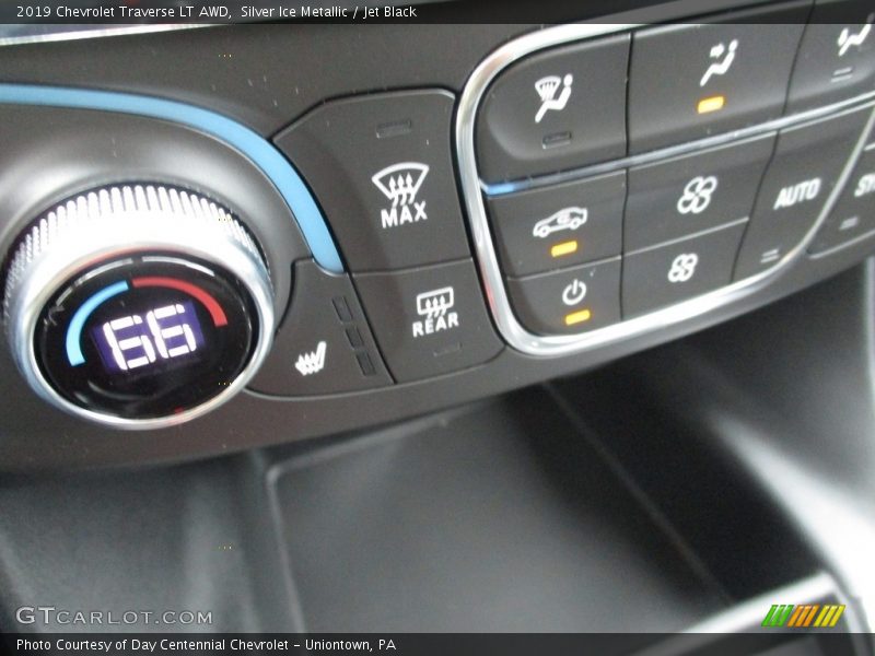 Silver Ice Metallic / Jet Black 2019 Chevrolet Traverse LT AWD
