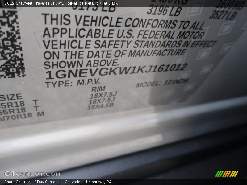 Silver Ice Metallic / Jet Black 2019 Chevrolet Traverse LT AWD
