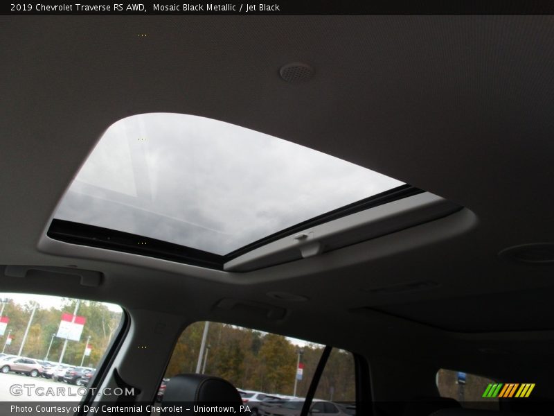 Mosaic Black Metallic / Jet Black 2019 Chevrolet Traverse RS AWD