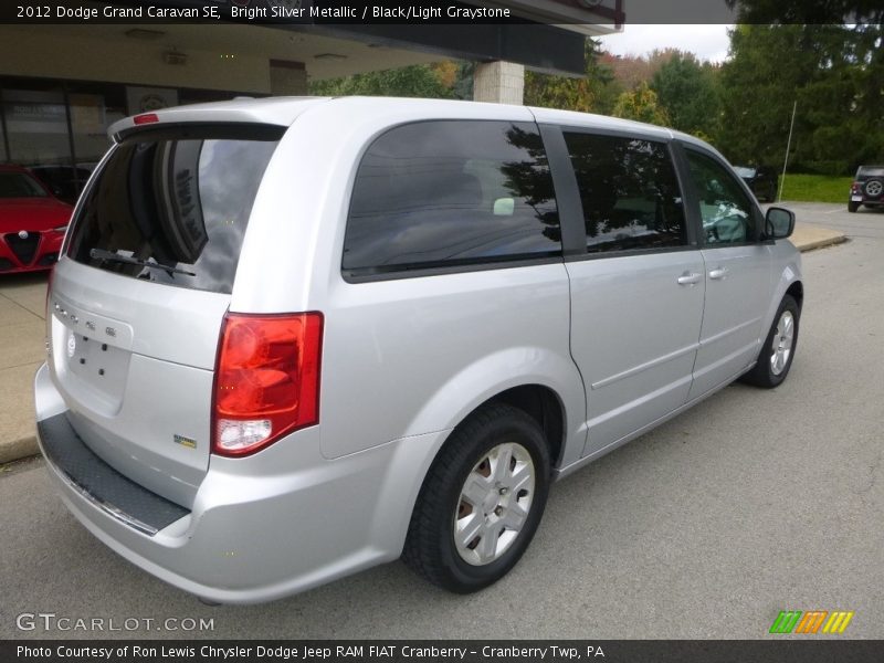 Bright Silver Metallic / Black/Light Graystone 2012 Dodge Grand Caravan SE