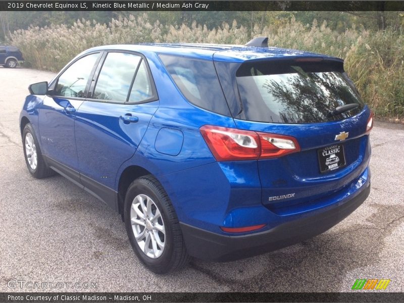 Kinetic Blue Metallic / Medium Ash Gray 2019 Chevrolet Equinox LS