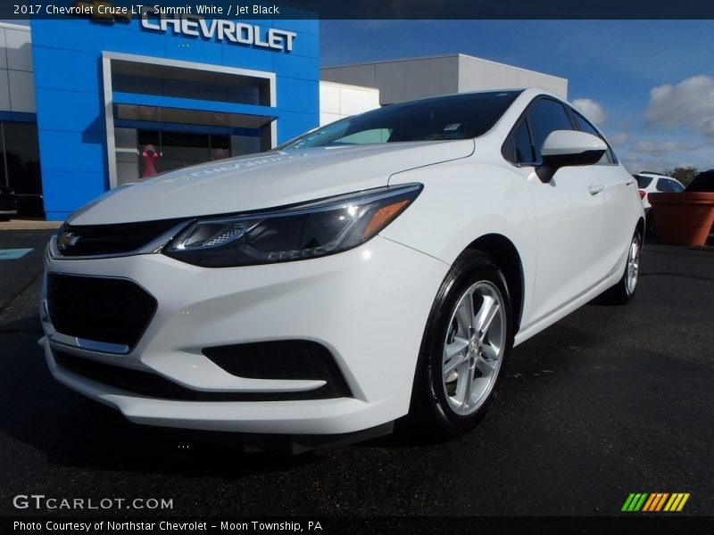 Summit White / Jet Black 2017 Chevrolet Cruze LT
