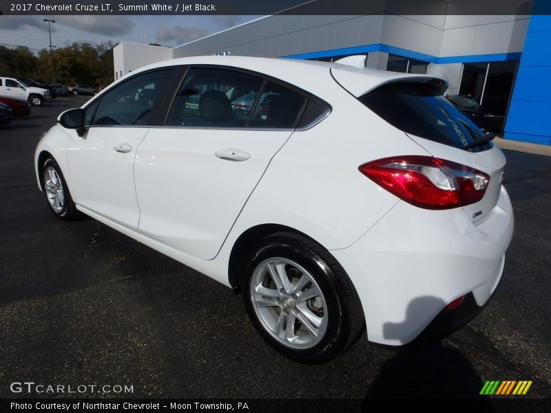 Summit White / Jet Black 2017 Chevrolet Cruze LT