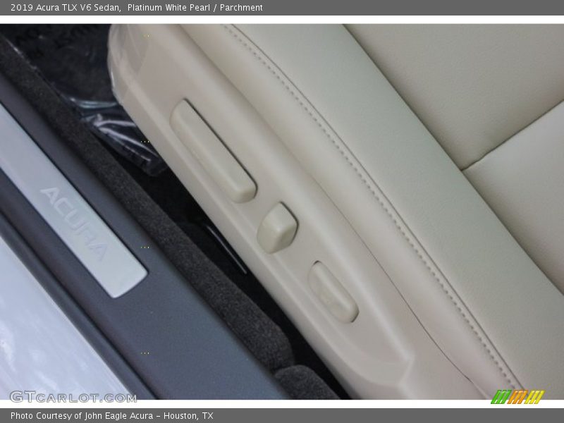 Platinum White Pearl / Parchment 2019 Acura TLX V6 Sedan