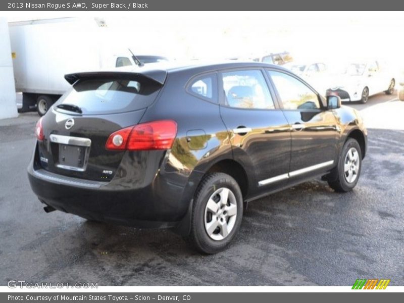 Super Black / Black 2013 Nissan Rogue S AWD
