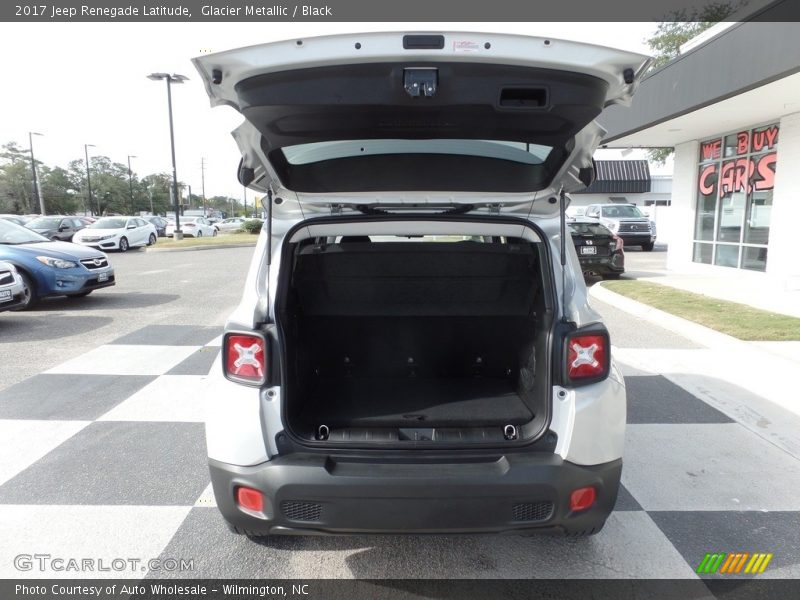 Glacier Metallic / Black 2017 Jeep Renegade Latitude