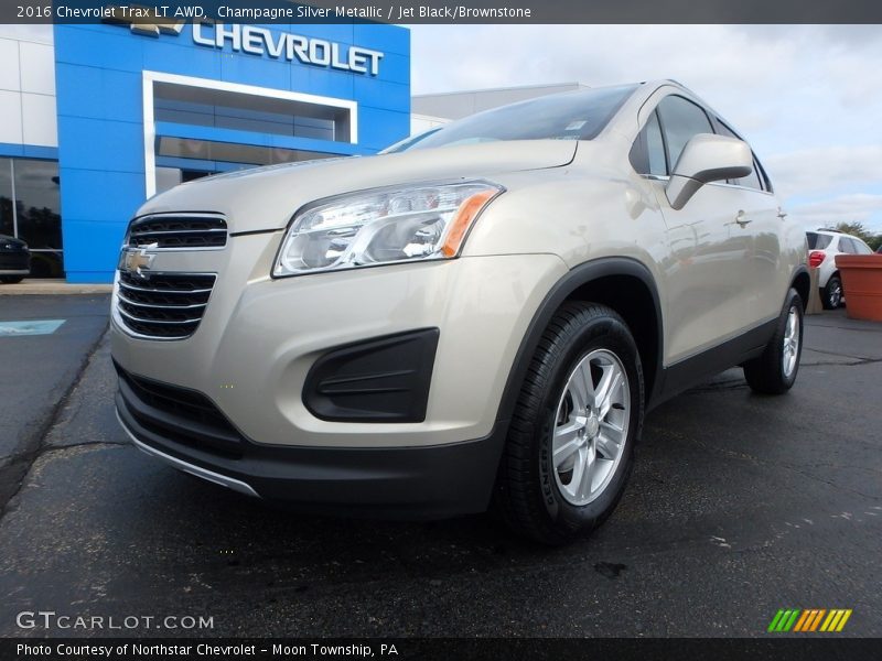Champagne Silver Metallic / Jet Black/Brownstone 2016 Chevrolet Trax LT AWD