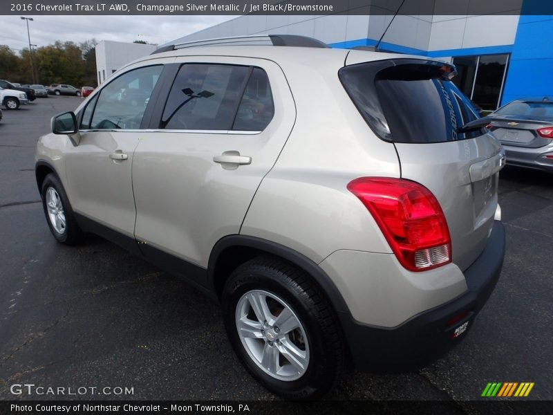 Champagne Silver Metallic / Jet Black/Brownstone 2016 Chevrolet Trax LT AWD