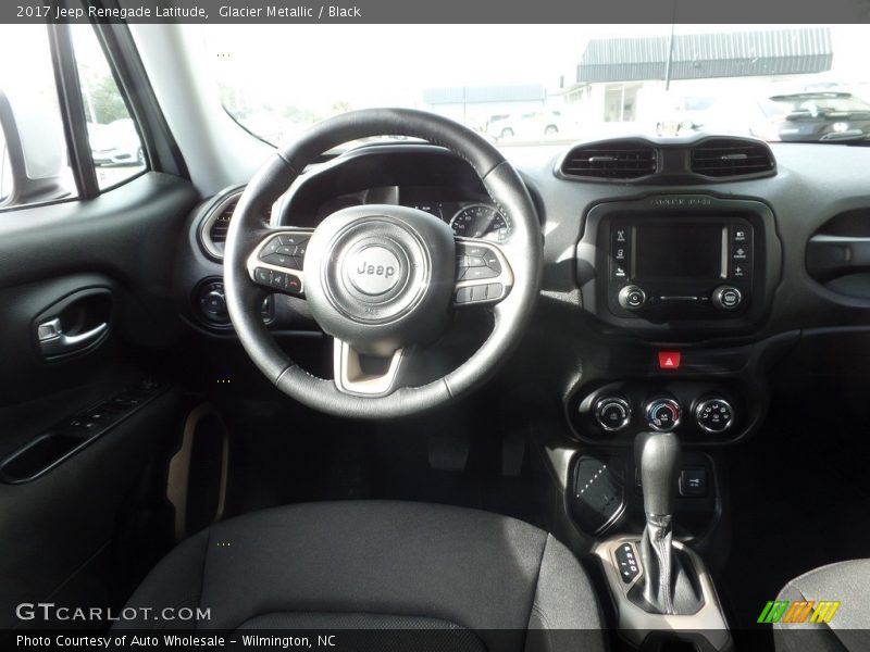 Glacier Metallic / Black 2017 Jeep Renegade Latitude