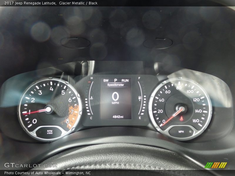 Glacier Metallic / Black 2017 Jeep Renegade Latitude