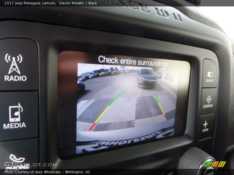 Glacier Metallic / Black 2017 Jeep Renegade Latitude