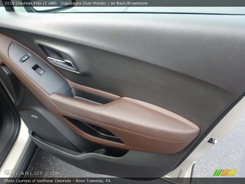 Champagne Silver Metallic / Jet Black/Brownstone 2016 Chevrolet Trax LT AWD