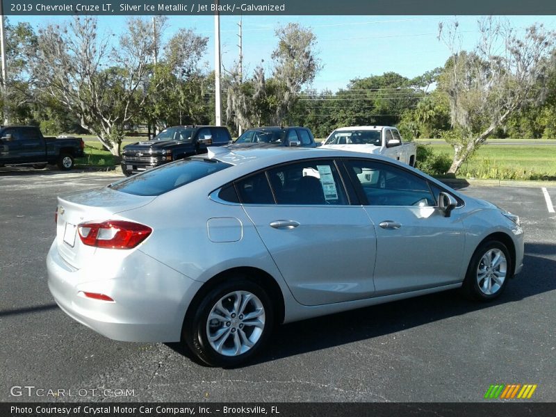 Silver Ice Metallic / Jet Black/­Galvanized 2019 Chevrolet Cruze LT