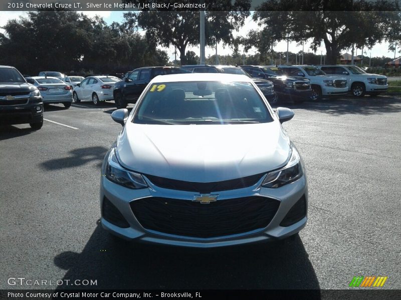 Silver Ice Metallic / Jet Black/­Galvanized 2019 Chevrolet Cruze LT