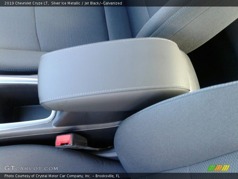 Silver Ice Metallic / Jet Black/­Galvanized 2019 Chevrolet Cruze LT