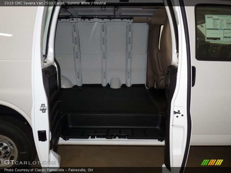 Summit White / Neutral 2019 GMC Savana Van 2500 Cargo