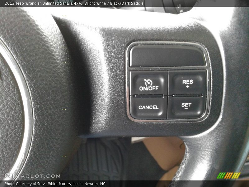 Bright White / Black/Dark Saddle 2013 Jeep Wrangler Unlimited Sahara 4x4
