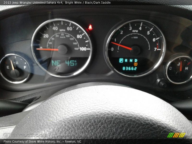 Bright White / Black/Dark Saddle 2013 Jeep Wrangler Unlimited Sahara 4x4