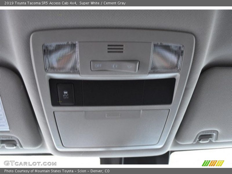 Super White / Cement Gray 2019 Toyota Tacoma SR5 Access Cab 4x4