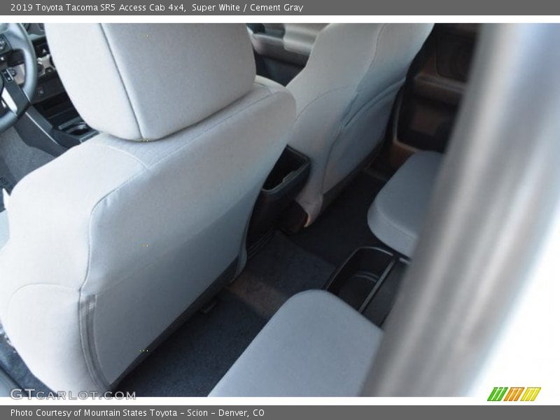 Super White / Cement Gray 2019 Toyota Tacoma SR5 Access Cab 4x4
