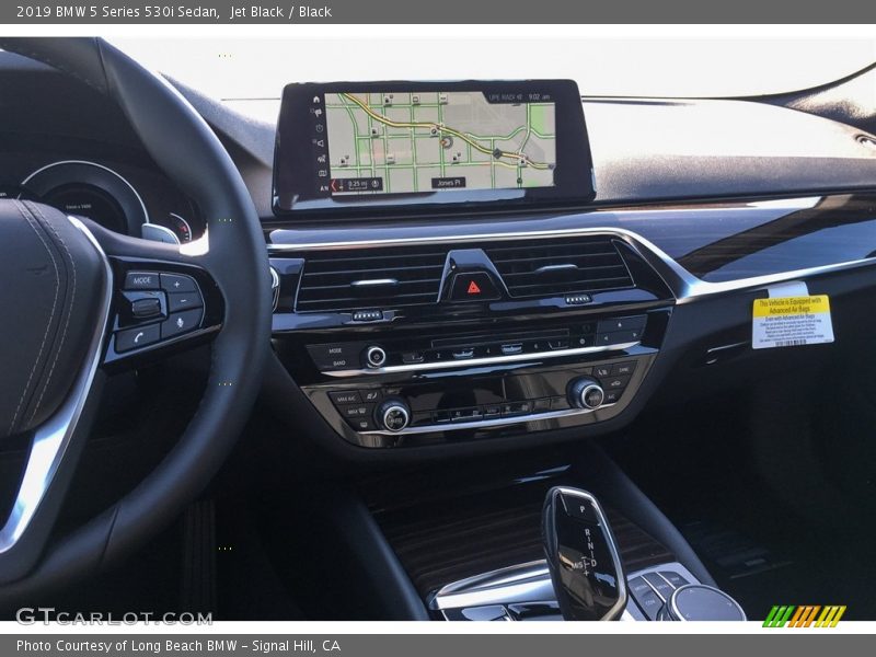 Jet Black / Black 2019 BMW 5 Series 530i Sedan