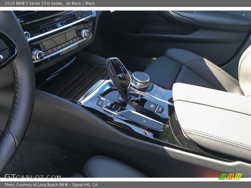 Jet Black / Black 2019 BMW 5 Series 530i Sedan