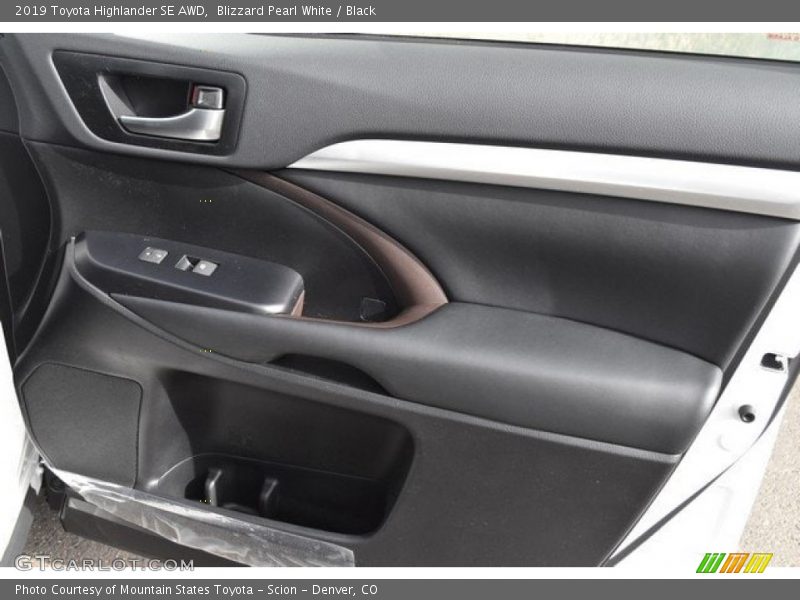 Blizzard Pearl White / Black 2019 Toyota Highlander SE AWD