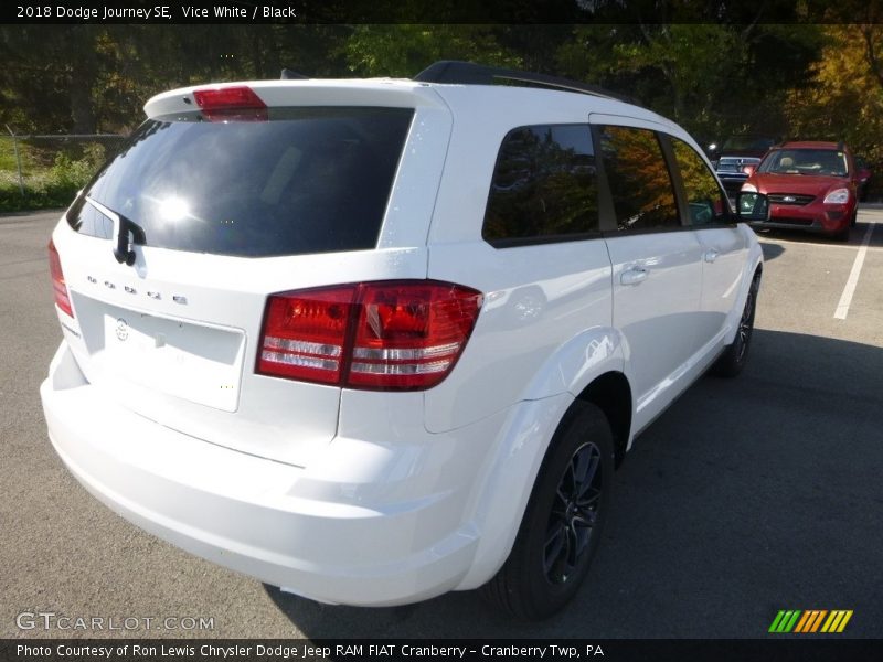 Vice White / Black 2018 Dodge Journey SE