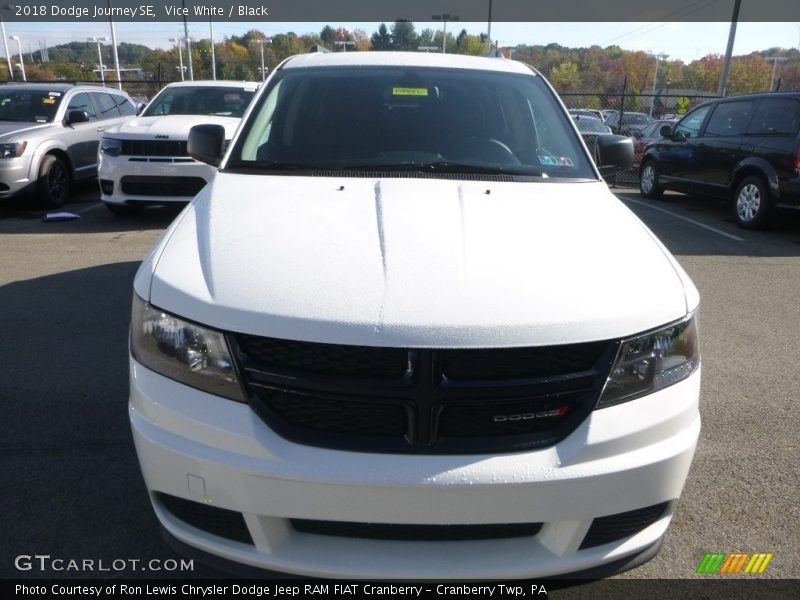 Vice White / Black 2018 Dodge Journey SE