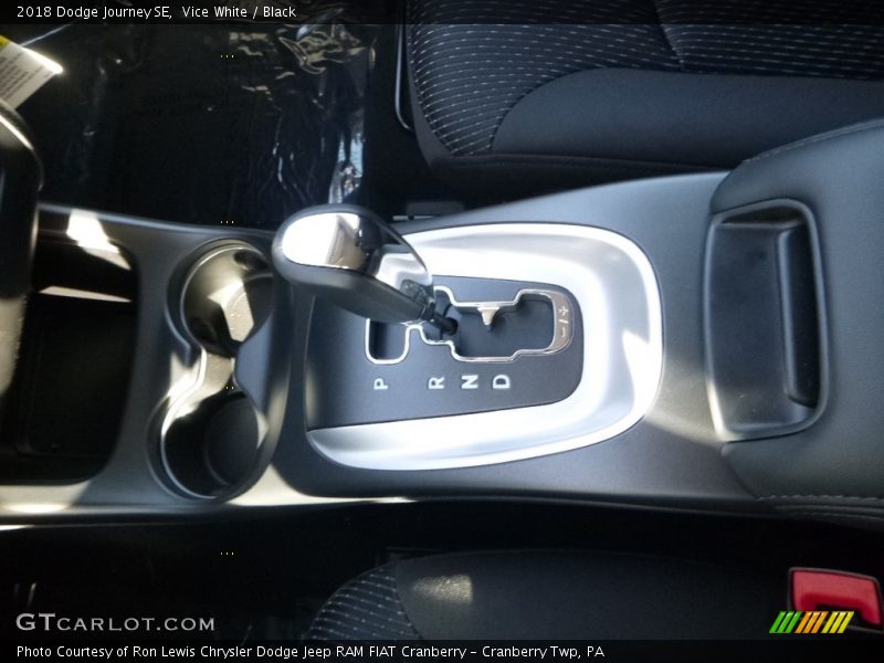 Vice White / Black 2018 Dodge Journey SE