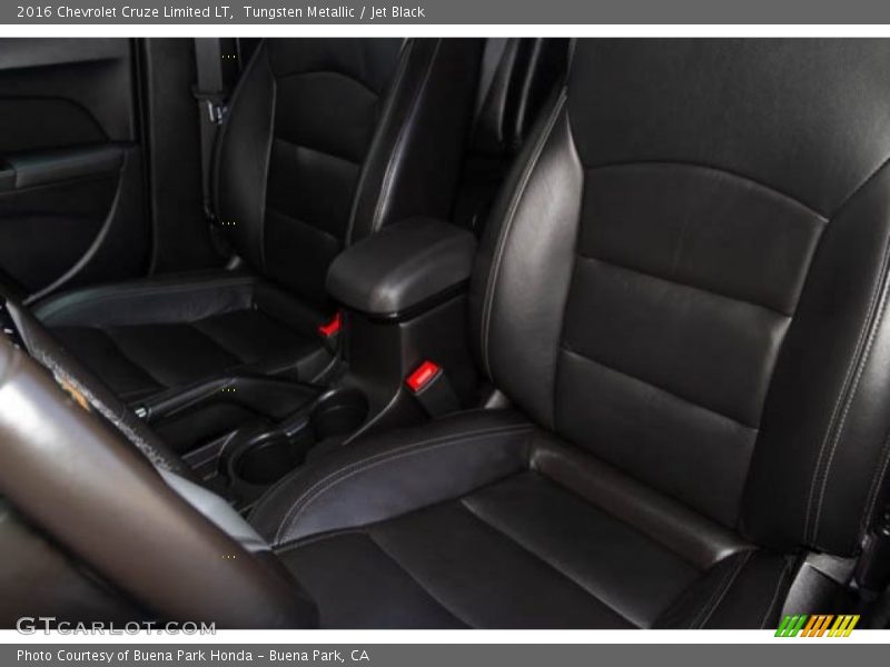 Tungsten Metallic / Jet Black 2016 Chevrolet Cruze Limited LT