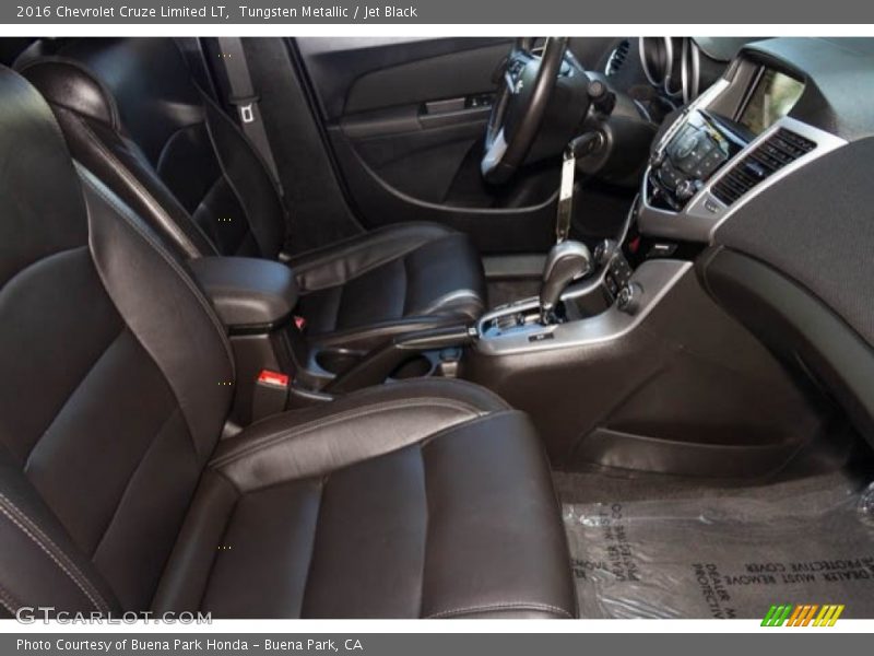 Tungsten Metallic / Jet Black 2016 Chevrolet Cruze Limited LT