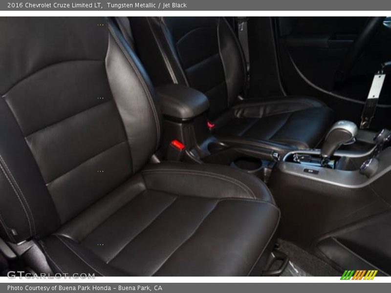 Tungsten Metallic / Jet Black 2016 Chevrolet Cruze Limited LT