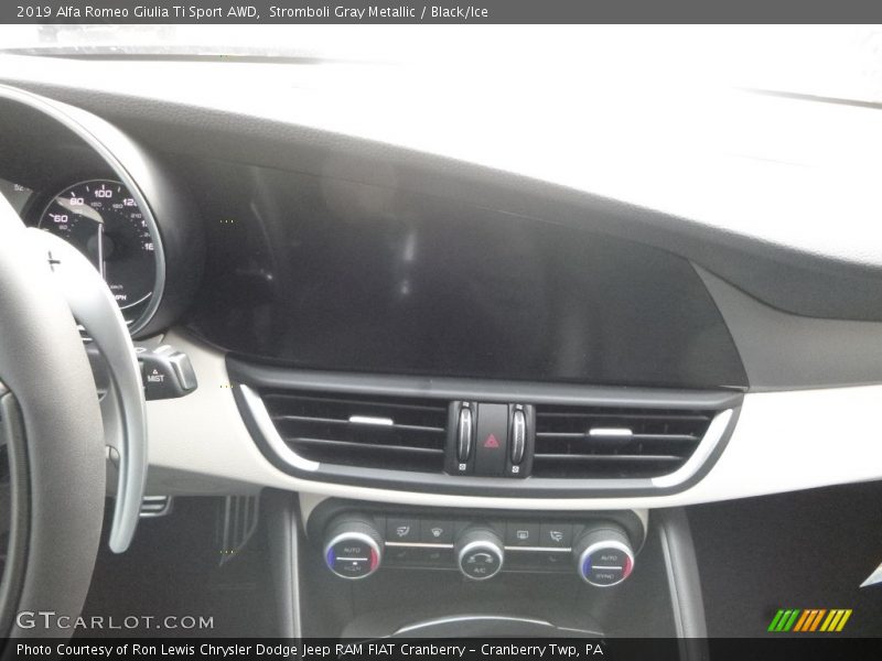 Stromboli Gray Metallic / Black/Ice 2019 Alfa Romeo Giulia Ti Sport AWD