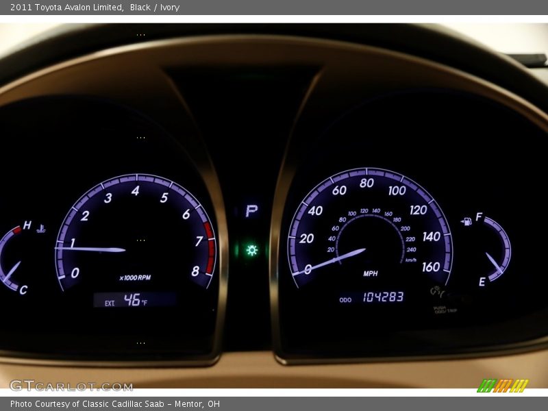 Black / Ivory 2011 Toyota Avalon Limited