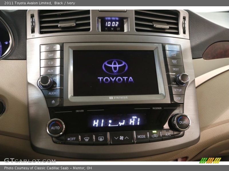 Black / Ivory 2011 Toyota Avalon Limited