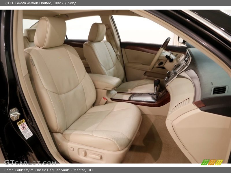 Black / Ivory 2011 Toyota Avalon Limited