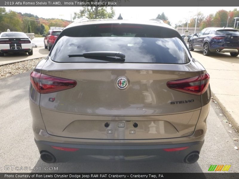 Imola Titanium Metallic / Black 2019 Alfa Romeo Stelvio Ti AWD