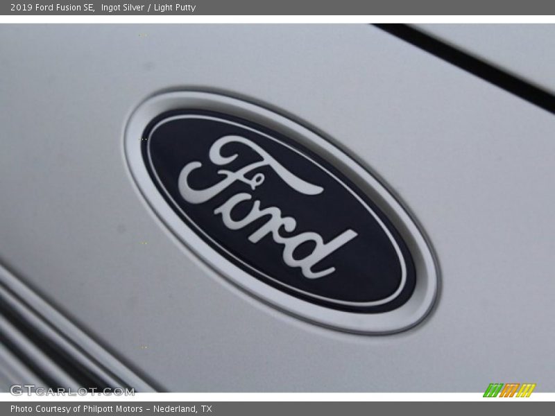 2019 Fusion SE Logo