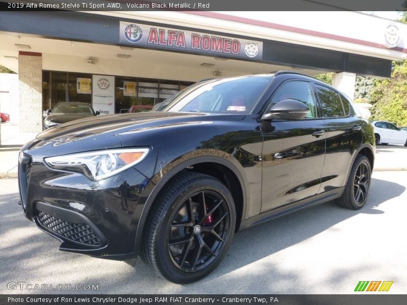 Volcano Black Metallic / Red 2019 Alfa Romeo Stelvio Ti Sport AWD