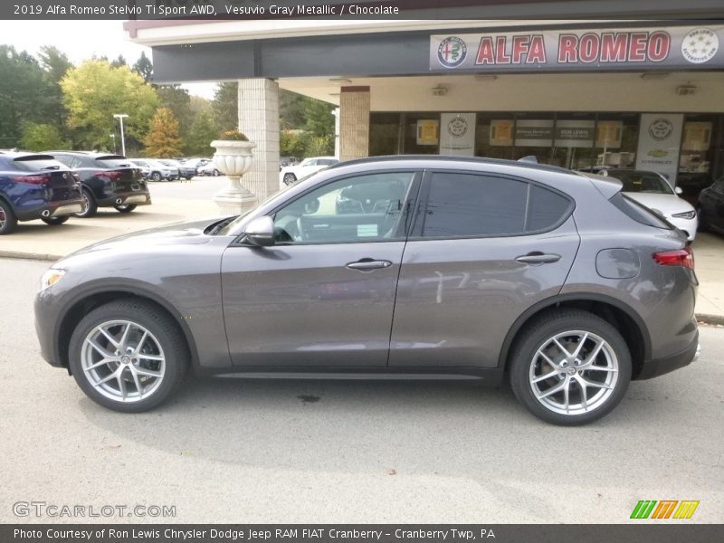 Vesuvio Gray Metallic / Chocolate 2019 Alfa Romeo Stelvio Ti Sport AWD