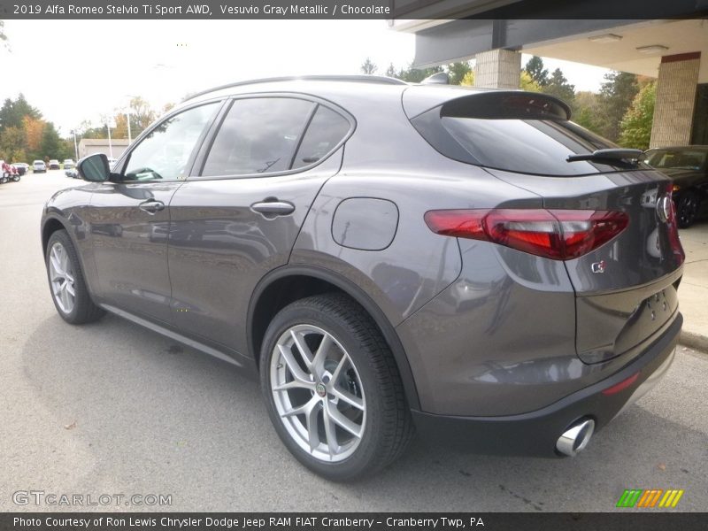 Vesuvio Gray Metallic / Chocolate 2019 Alfa Romeo Stelvio Ti Sport AWD