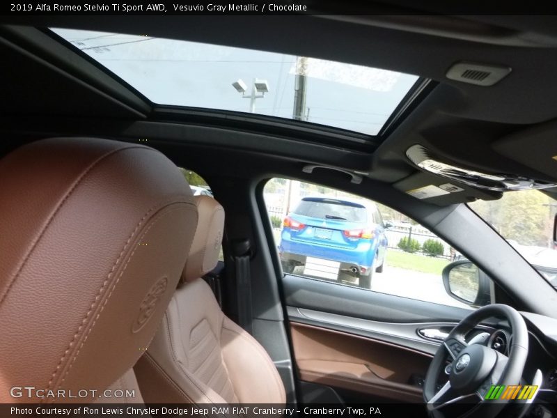Vesuvio Gray Metallic / Chocolate 2019 Alfa Romeo Stelvio Ti Sport AWD