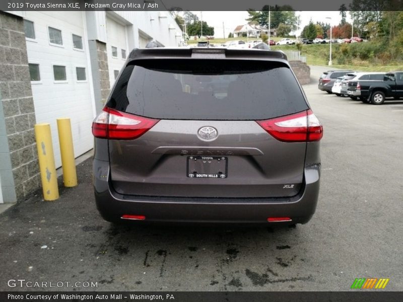 Predawn Gray Mica / Ash 2019 Toyota Sienna XLE